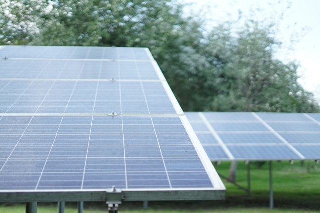 Before You Go Solar What Most Solar Panel Contractors Won’t Tell You