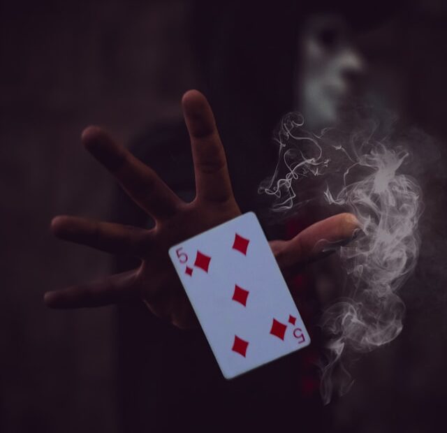 How a Comedy Magician Creates Interactive Entertainment Everyone Remembers