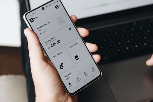 Mobile Application Developer or DIY Build What Growing Businesses Should Consider