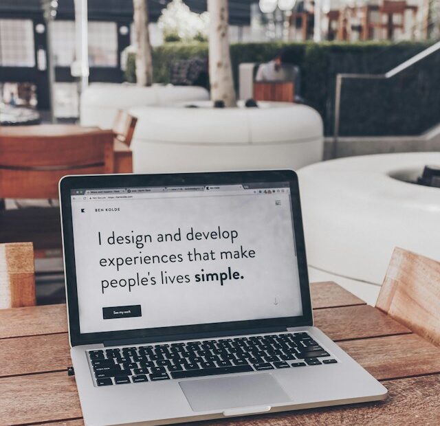 Website Design Singapore What Should a Business Website Help Visitors Do Within the First Few Seconds